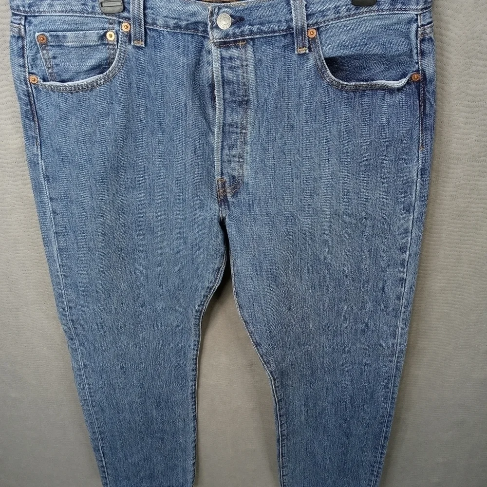 Levi's 501xx men's button fly blue jeans sz 36x34. 265 101pm